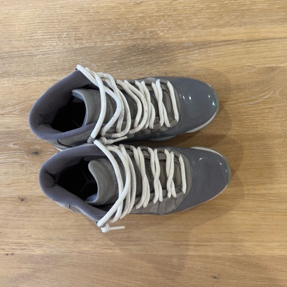 Cool Grey Jordan 11 - Picture 5 of 6